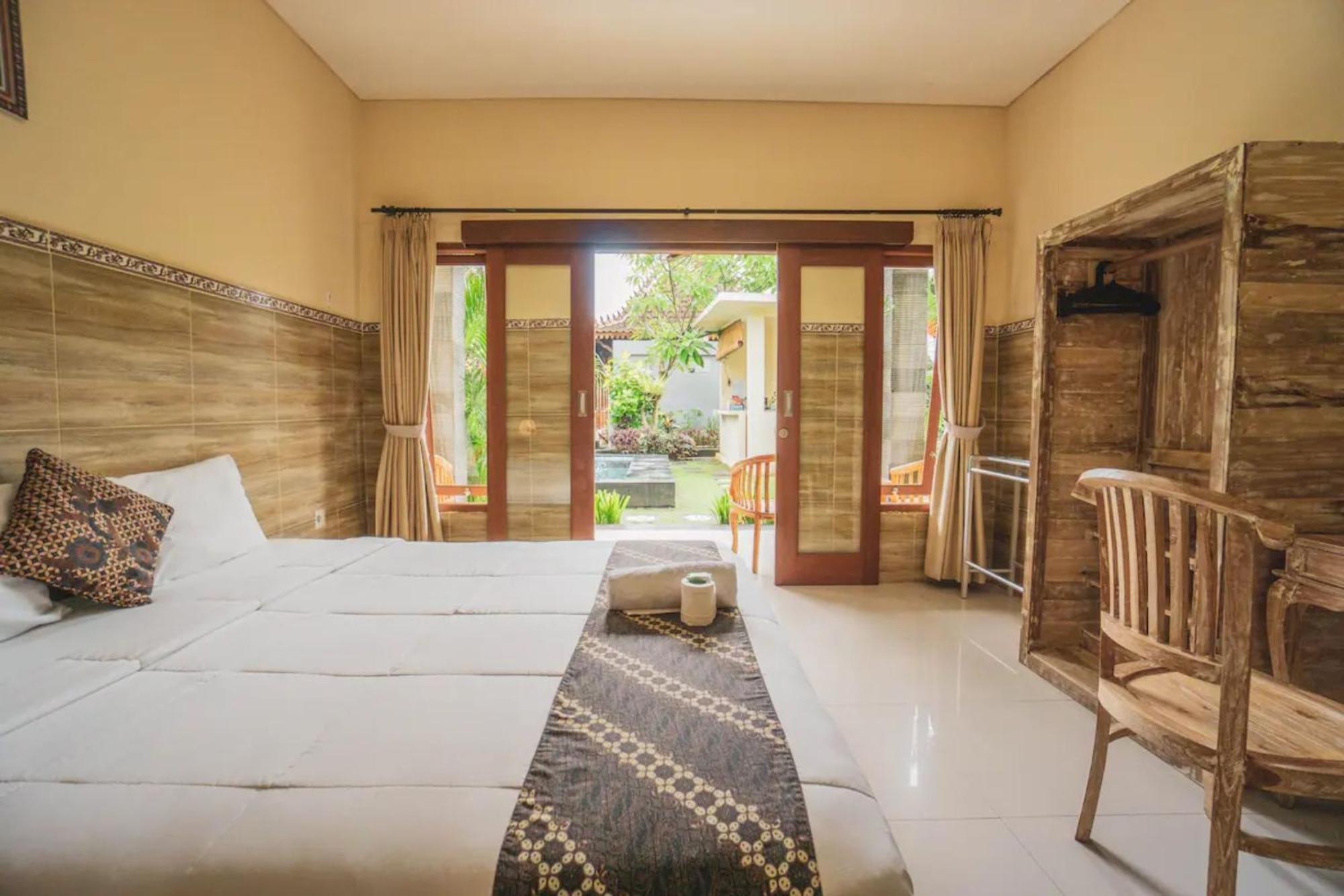 Pondok Lulik Homestay Canggu Экстерьер фото